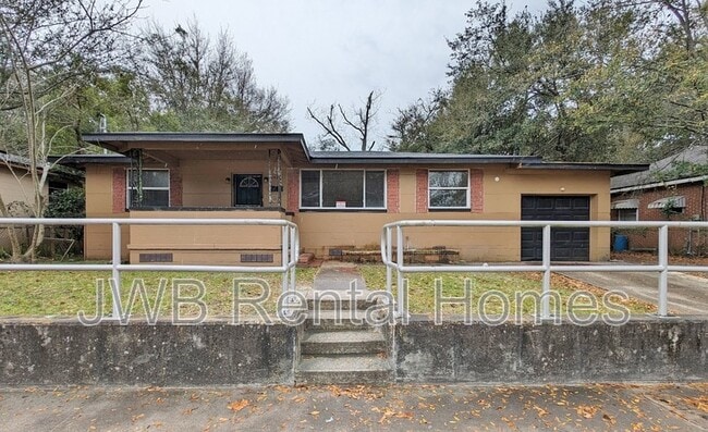 Building Photo - 1864 W 13th St