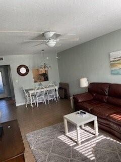 Photo - 7837 Golf Cir Dr