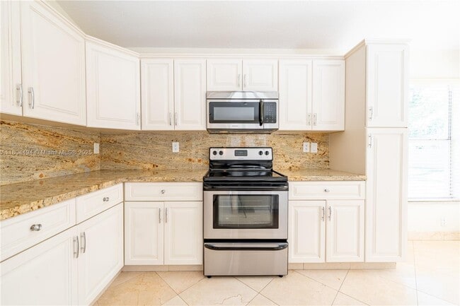 Photo - 1840 SW 135th Way