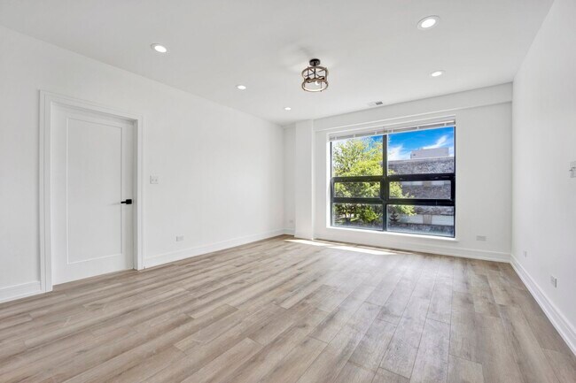 Photo - 4350 W Lawrence Ave Unidad 303