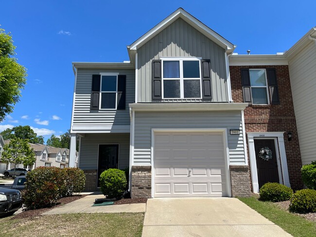 Corner Unit 3BD, 2.5BA Townhouse in North ... - Corner Unit 3BD, 2.5BA Townhouse in North ...