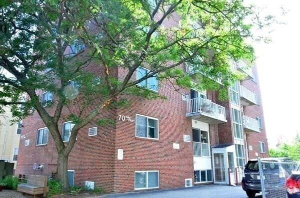 Building Photo - 70 Park St Unit 61 Rental