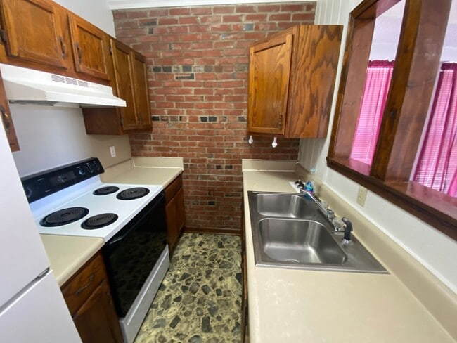 Photo - 1100 W Monroe Ave Unidad A