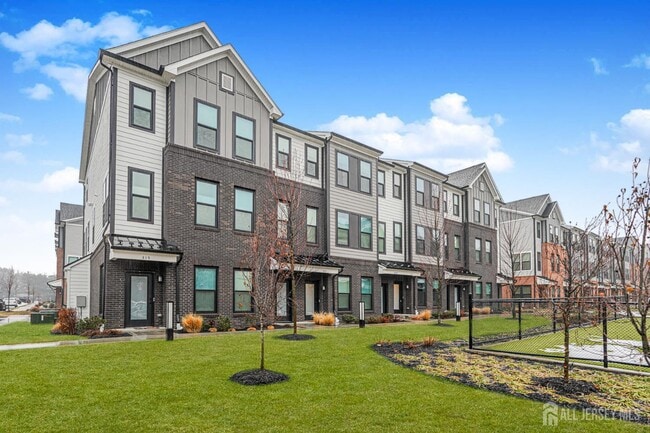 Photo - 307 Peyton Pl