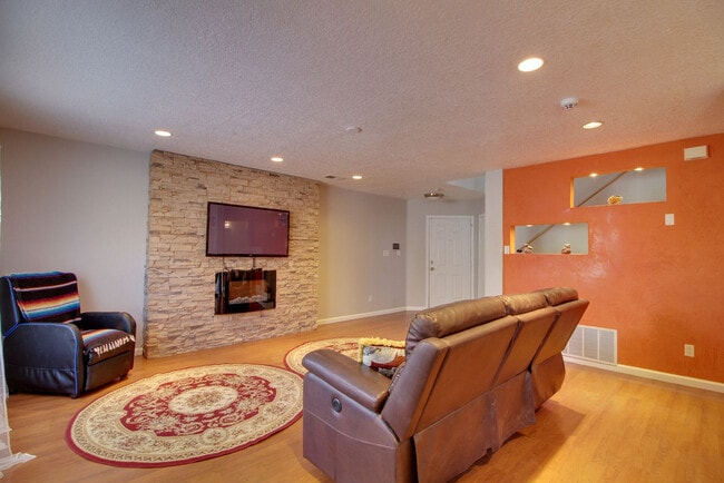 Photo - 1112 Alexandra St SW Unit SI ID1610316P