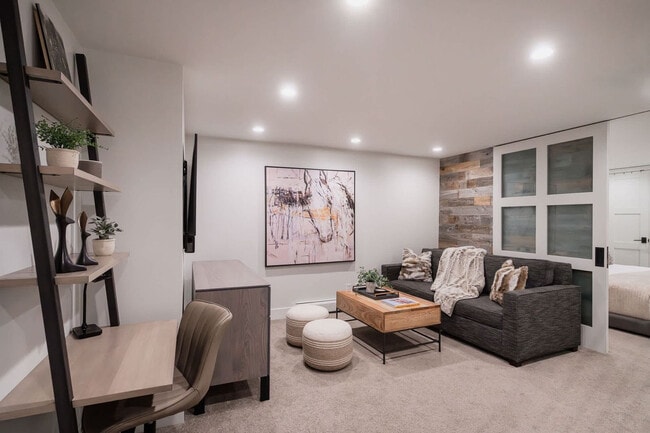800 E Hyman Ave Unit SI ID1337534P