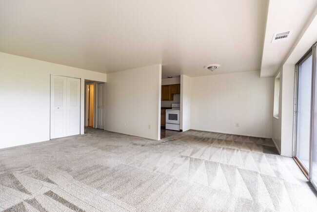 Photo - Versailles Castle Apartments