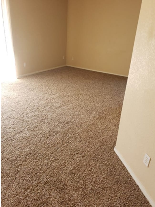 Photo - 2 Bedroom condo in desirable Powers Corridor area!