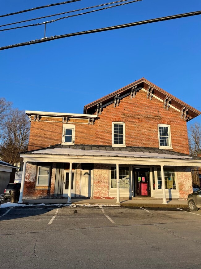 Building Photo - 133 Canal St Unit 4