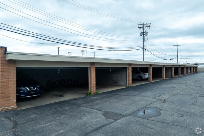 Mayland Manor Apartments