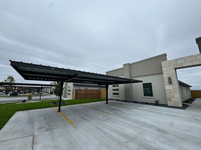 Photo - 1803 W Violet Dr