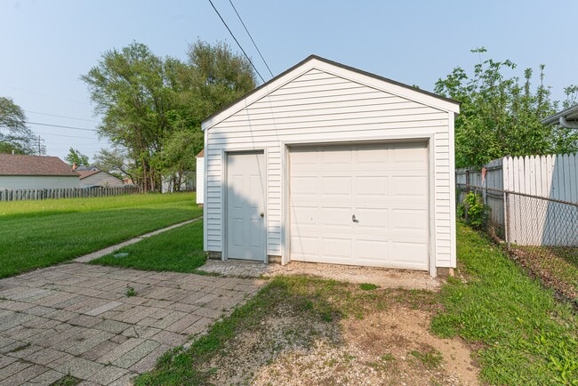 Photo - 2816 Hanson St