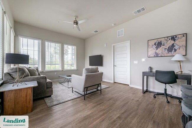 Photo - 4902 Cosmos Cir Unit 303.1410422