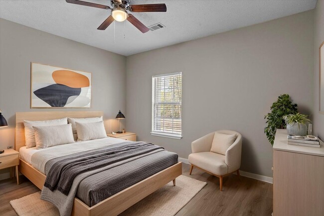 Building Photo - Shadowood Park