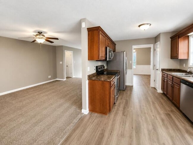 Photo - 1423 Addison Dr