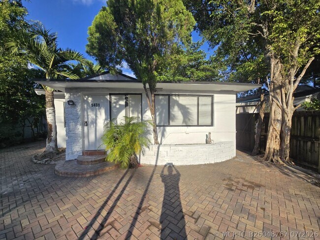 5431 NW 30th Ave
