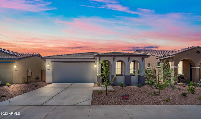Photo - 16777 W Poinsettia Dr House