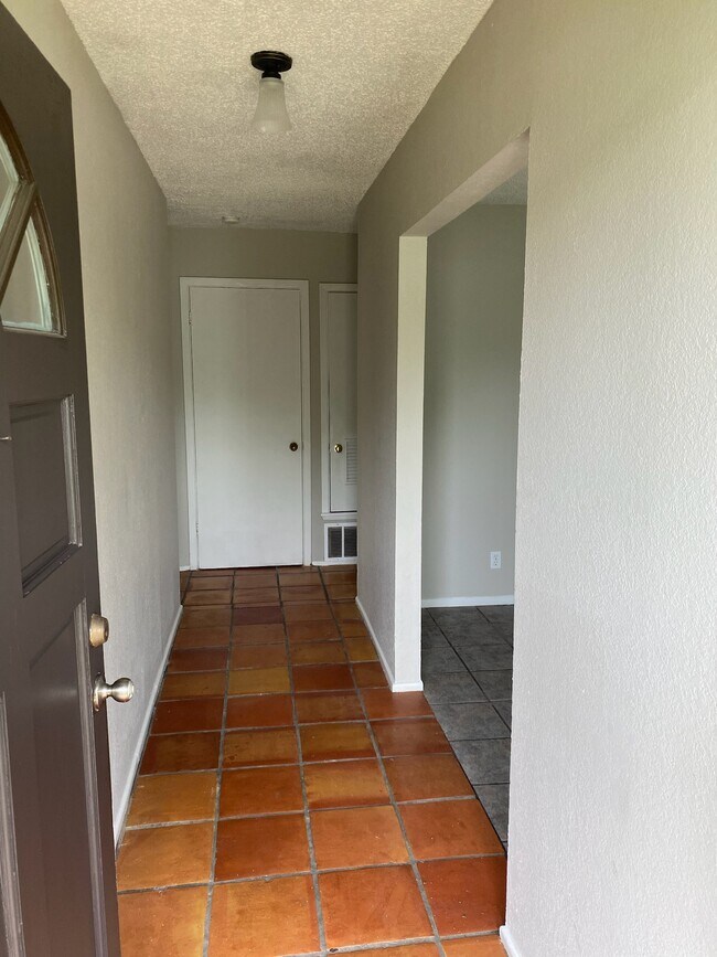Photo - 6726 Spring Haven St