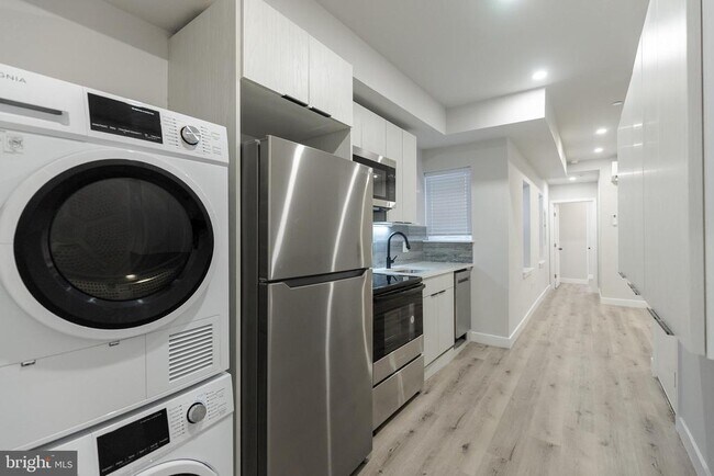 Building Photo - 3108 Haverford Ave Rental