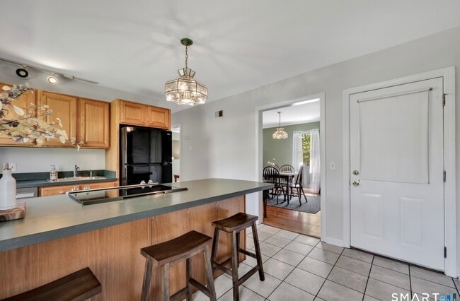 Photo - 28 Maple St Unit 2