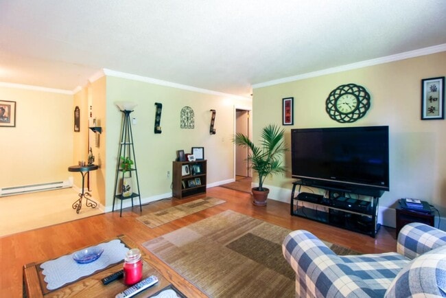 Photo - Country Manor Apartments