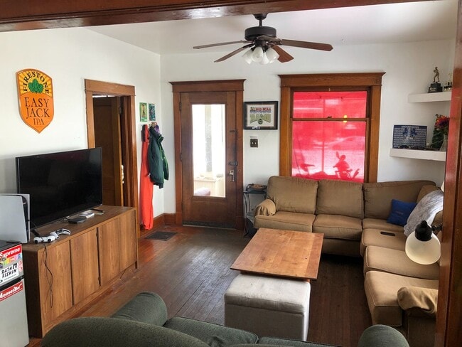 Building Photo - Charming, Spacious Rental in Old Town Fort Collins | Avail. 08/01/2026