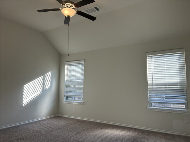 Photo - 25623 Bottlebrush Sedge St