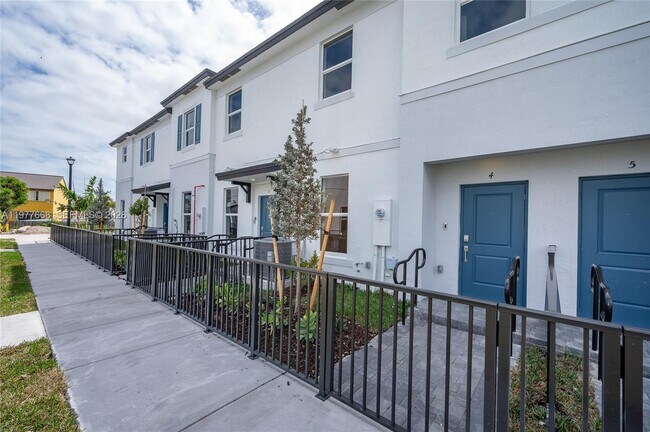 Photo - 12426 SW 248th St