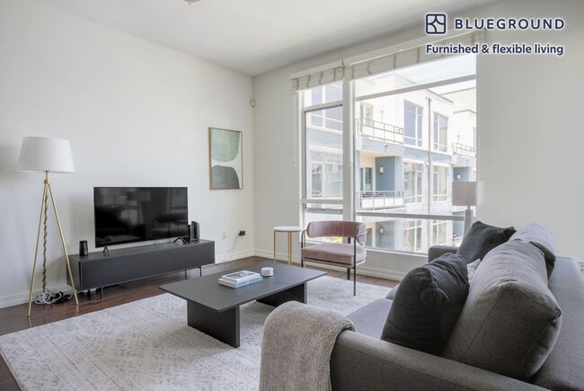 Photo - 4055 Redwood Ave Unidad FL3-ID1075