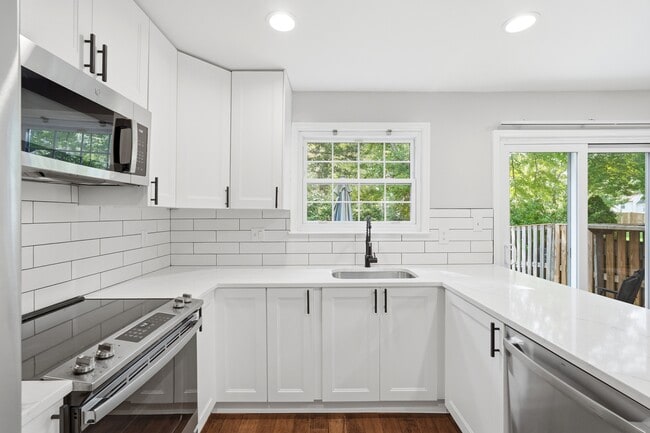 Photo - 22 Habersham Ct