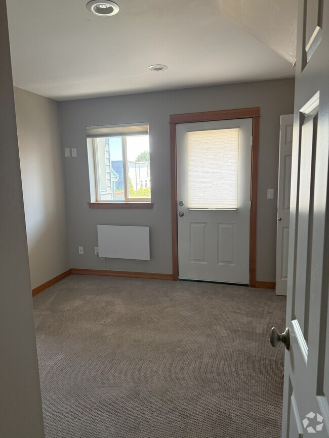 Building Photo - 4535 41st Ave SW Rental