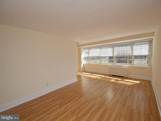 Building Photo - 1806 Rittenhouse Square Unit 1109
