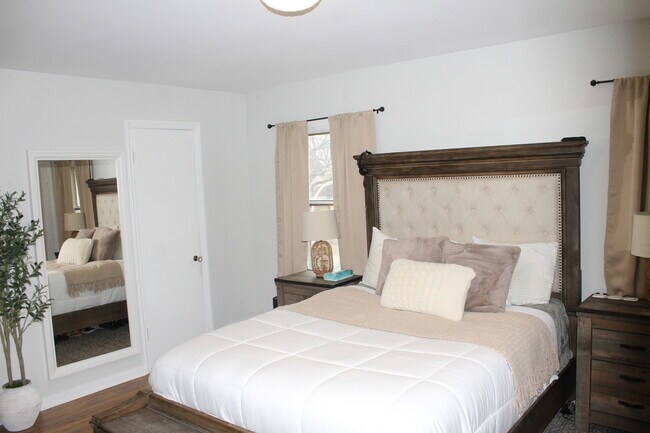 Photo - 6034 S Komensky Ave