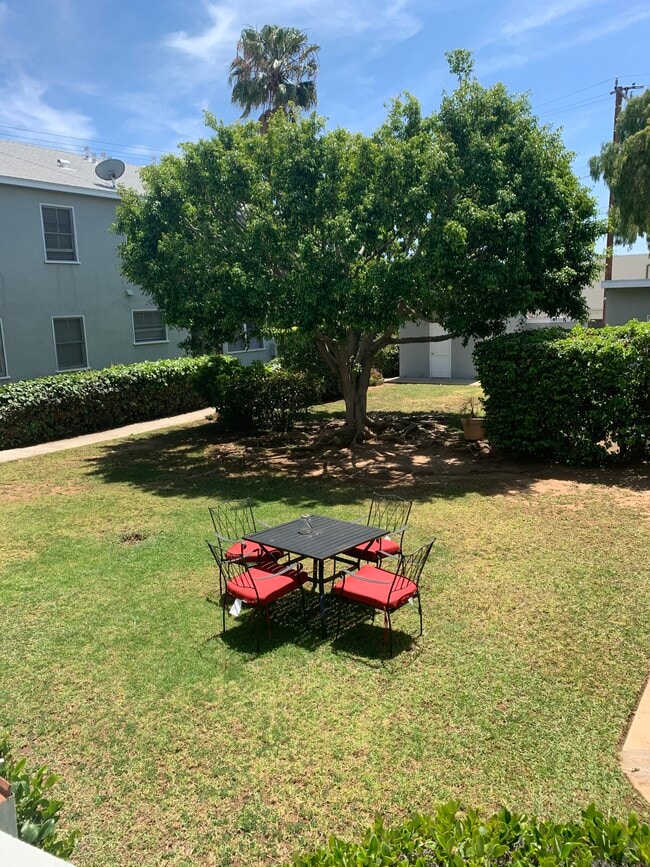 3131 Arizona Ave Unit A