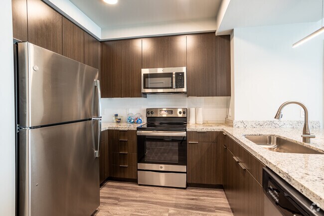 Kitchen 2BR, 2BA -804SF