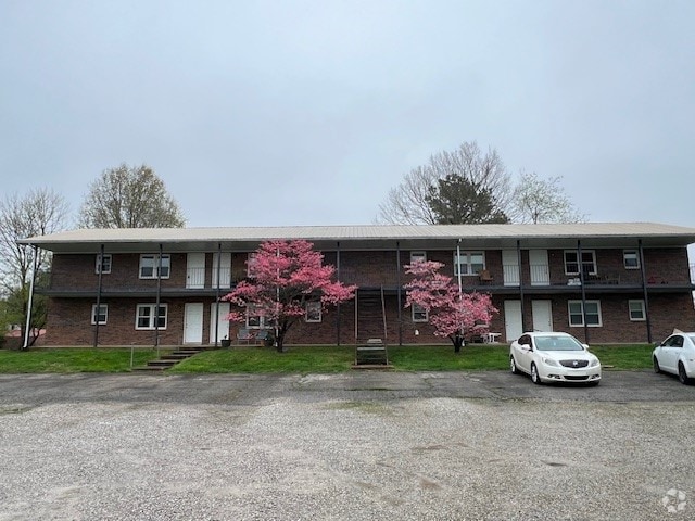 Building Photo - 515 Breckinridge St Unit 2 Rental