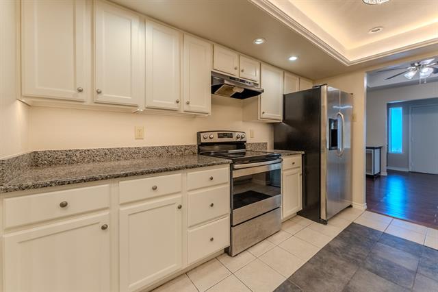 Photo - 922 Shady Creek Ln