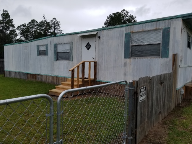 41 Thicket Rd