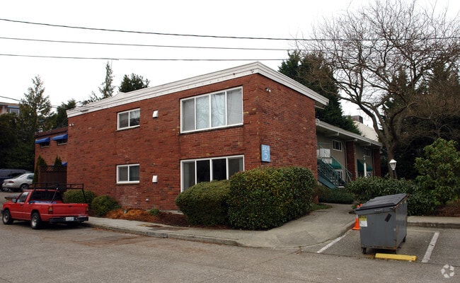 Photo - 3605 Apartments