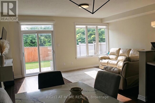 Photo - 239 Via San Marino St