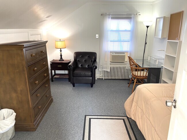 Building Photo - 34 Capen St Unit 2 Rental