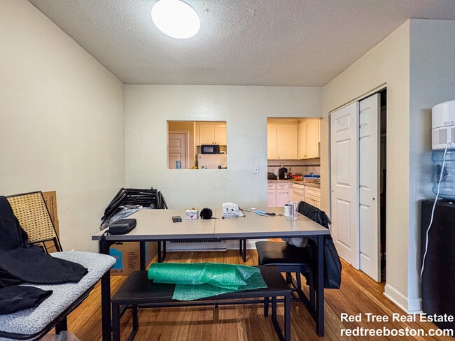 Photo - 11 Hodges Ave Unit 4