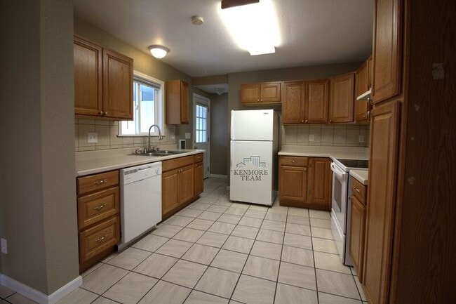 Photo - 1419 Jadwin Ave