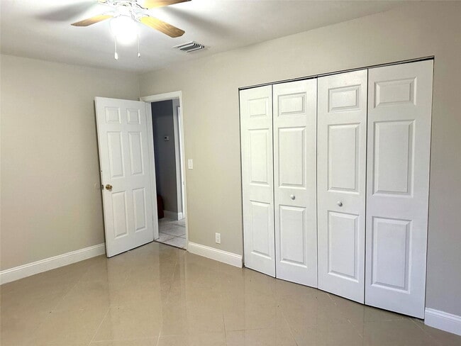 Photo - 7907 SW 3rd St