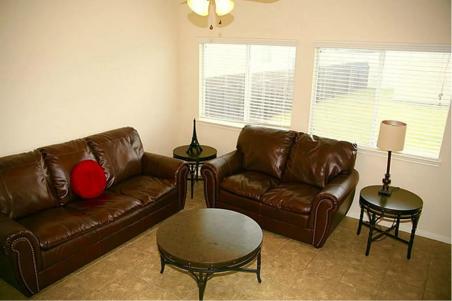 Photo - 1627 Royal Chase Dr