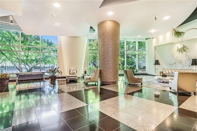 Photo - 3338 Peachtree Rd Unidad 710