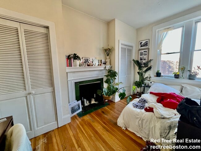 Photo - 66 Egmont St Unit 5