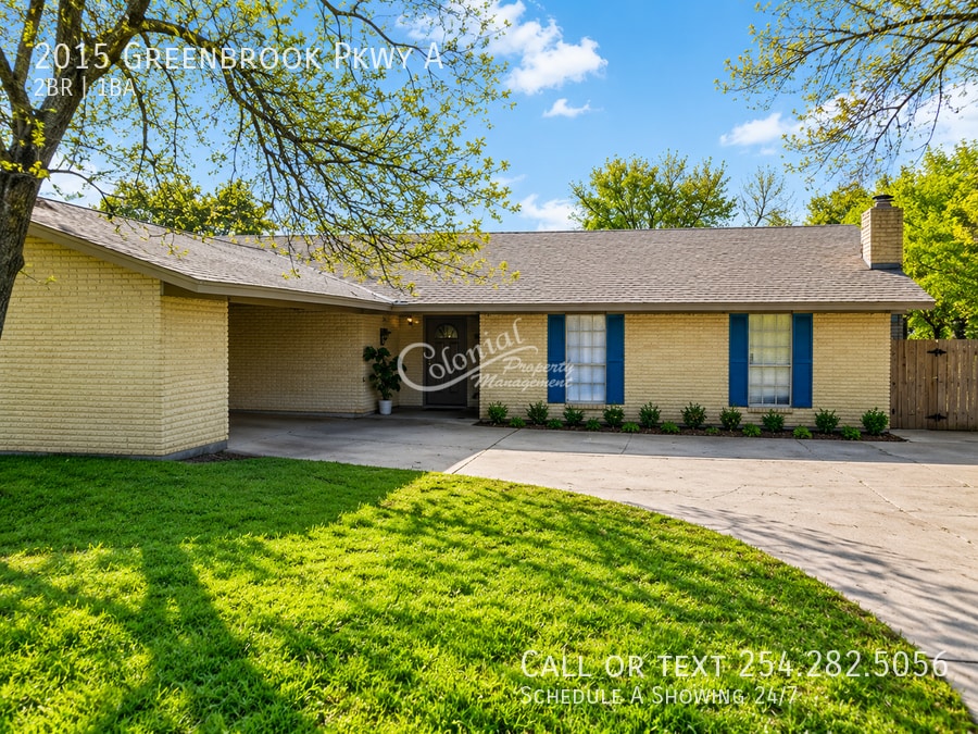 Photo - 2015 Greenbrook Pkwy