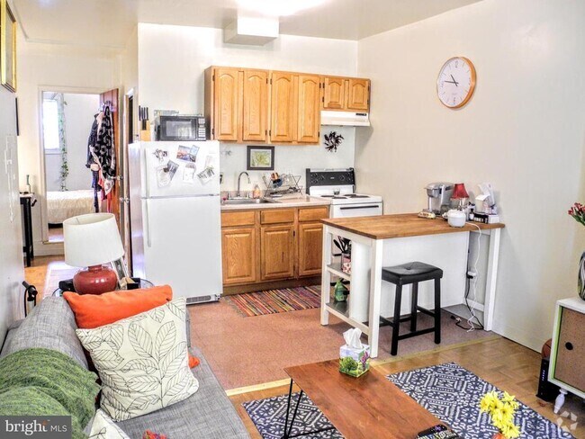 Building Photo - 1534 S 4th St Unit 1ST FL Rental