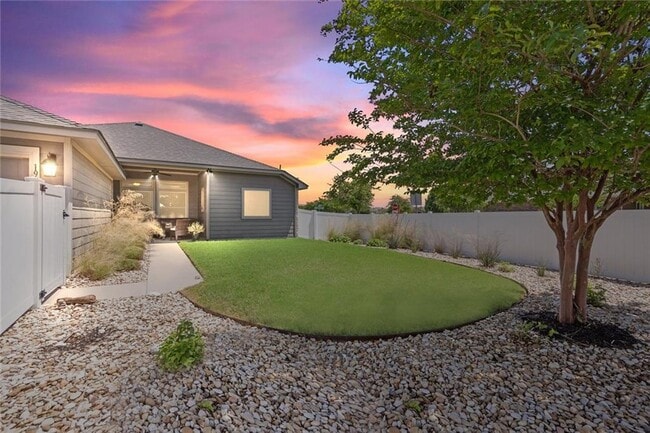 Photo - 1901 Discovery Blvd